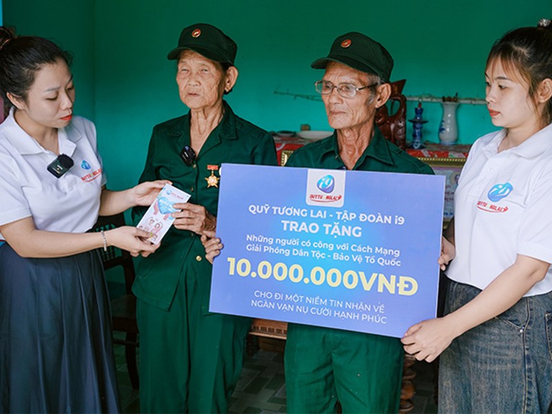 Đội ngũ hỗ trợ khách hàng lu88 sẵn sàng giải đáp mọi thắc mắc của bạn